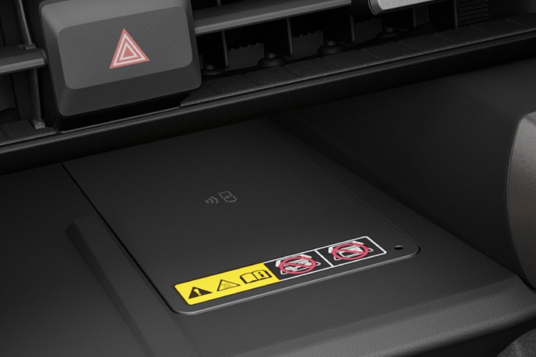 おくだけ充電®「おくだけ充電」「おくだけ充電」ロゴは株式会社NTTドコモの登録商標です