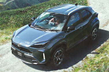 【モデル入り素材】Z“Adventure”（ハイブリッド・2WD）