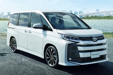 【モデル入り素材】S-Z（2WD・7人乗り）