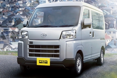 デラックス（CVT・2WD）