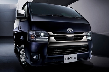 特別仕様車スーパーGL“DARK PRIME II”（2WD・2800ディーゼル・標準ボディ）